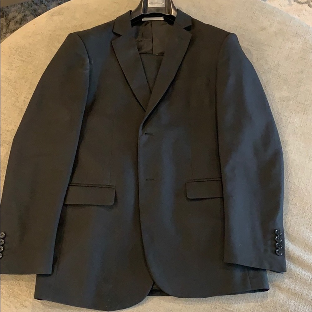 Men’s Solid Black Suit 38Rx32